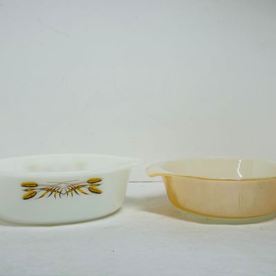 Sale Photo Thumbnail #171: ANCHOR HOCKING FIRE-KING GLASS BOWLS, 1960S