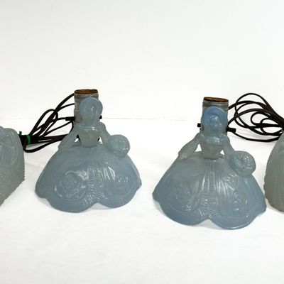 Sale Photo Thumbnail #555: L.E. SMITH SOUTHERN BELLE GLASS LAMPS, MID-20TH CENTURY