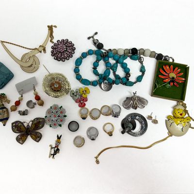 Sale Photo Thumbnail #431: VARIOUS COSTUME JEWELRY, 20TH CENTURY