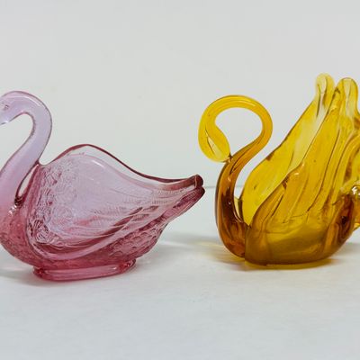 Sale Photo Thumbnail #75: FENTON AND AMBER GLASS SWANS, 1999