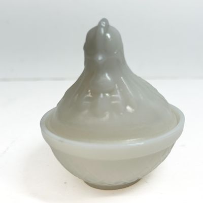 Sale Photo Thumbnail #300: HAZEL-ATLAS MILK GLASS HEN, 1930S