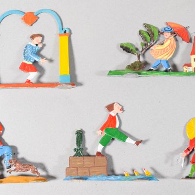 Sale Photo Thumbnail #209: Set of 5 German Flat Figures Illustrating Der Struwwelpeter