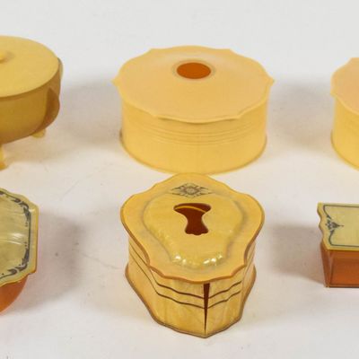 Sale Photo Thumbnail #162: 17-piece Art Nouveau Multi-Toned Celluloid and Pearloid Vanity Set
