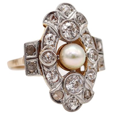 Edwardian 1910 Natural pearl Ring In 18Kt Yellow Gold With 1.36 Ctw In Diamonds