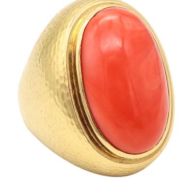 ANDREW CLUNN Massive Cocktail Ring In Hammered 18Kt Gold With Sardinian Coral