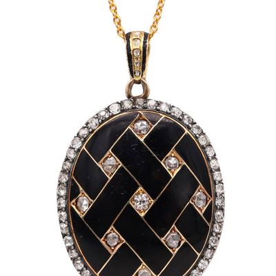 Victorian 1870 Geometric Enameled Oval Pendant Locket In 18Kt Gold With 4.06 Ctw In Diamonds