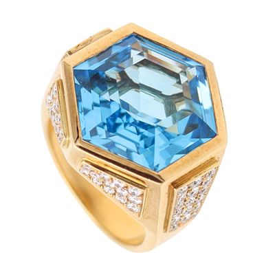 MARINA B. Hexagonal Exi Cocktail Ring In 18Kt Gold With Cwt. Topaz & VS Diamonds