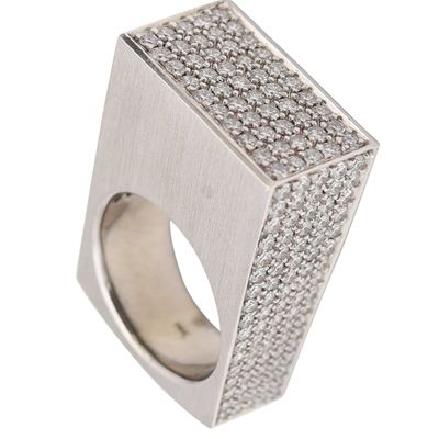 HENRICH & DENZEL Geometric Ring In 14Kt White Gold With 3.96 Cwt Diamonds
