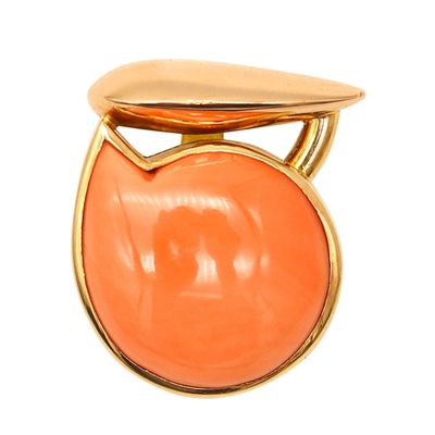 GIORGIO FACCHINI Sculptural Abstract Pendant In 18Kt Yellow Gold With Coral