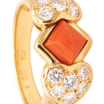 Christian Dior 1970 Paris 18 Karats Gold Ring With 1.96 Ctw In Diamonds And Coral