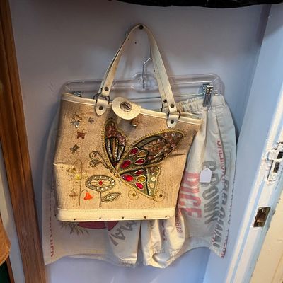 Sale Photo Thumbnail #707