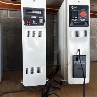 2 portable Heaters