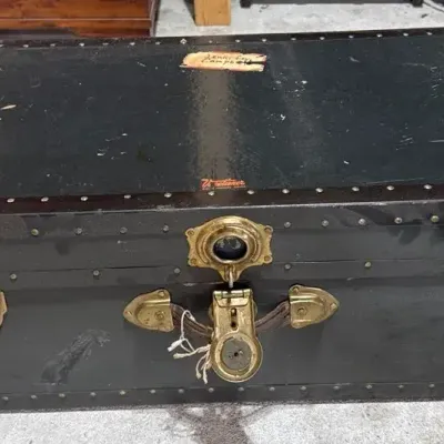Vintage Traveling Trunk