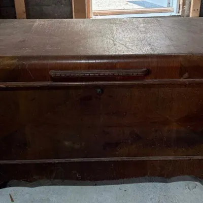 Lane Cedar Chest 1