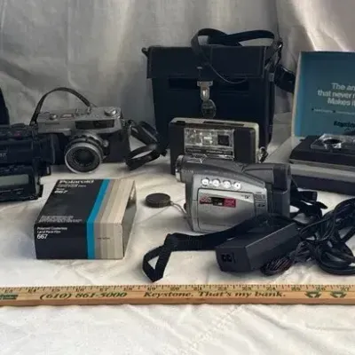 Vintage Cameras & Camcorders