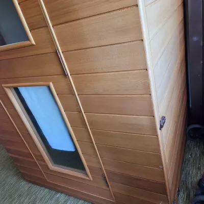 Far Infrared cabin - Sauna working condition like new with digital control, comes with instruction books.