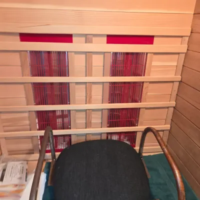 Far Infrared cabin - Sauna working condition like new with digital control, comes with instruction books.