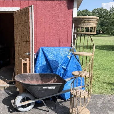 Estate sale photo
