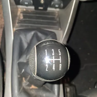 Sale Photo Thumbnail #85: 283602 MILES, 4-CYL, MANUAL 5 SPEED, AM/FM STEREO W/CD PLAYER, POWER LOCKS AND WINDOWS,  AC, CRUISE CONTROL, FWD, TIRES ARE GOOD
THIS CAR HAS BEEN SITTING FOR 6 YEARS, IT DOES RUN BUT NEEDS A NEW BATTERY, IT NEEDS A GOOD INTERIOR CLEANING, THE PASSENGER S