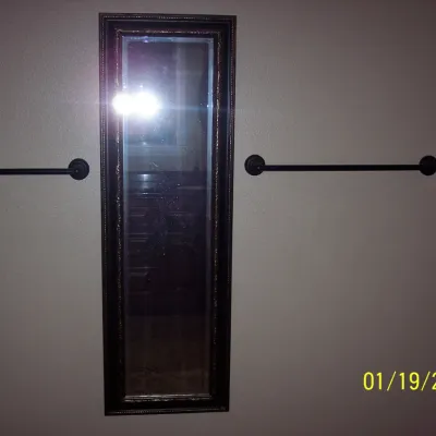 5ft mirror nice frame $30