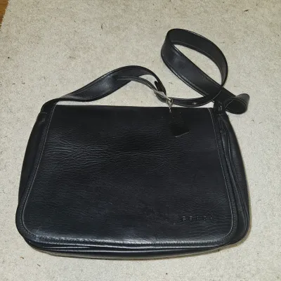 Sale Photo Thumbnail #109: Vintage Coach Purse