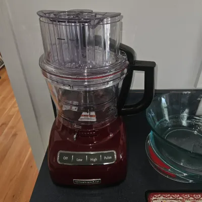 Sale Photo Thumbnail #78: Kitchen Aid 13 cup food processor