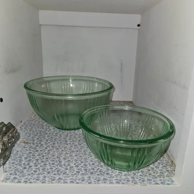 Sale Photo Thumbnail #72: Uranium Glass Bowl Set