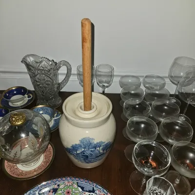 Sale Photo Thumbnail #39: Small butter churn
