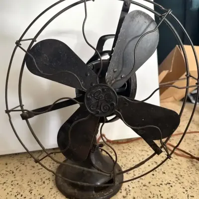 Antique General Electric Black Fan – Display Only, Not Working
