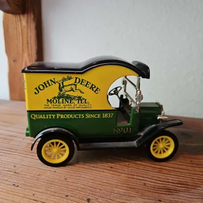 Gearbox Toys John Deere 1912 Ford Model T Delivery Car No. 01