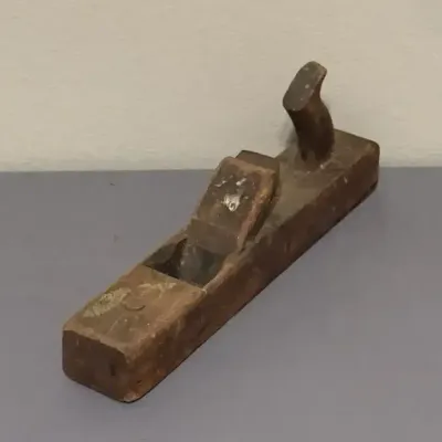 Woodworking Hand Plane with Iron – Approx. 16 Inches
