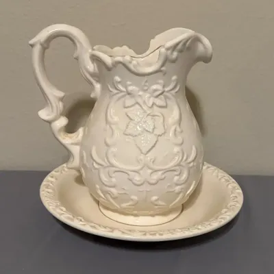Inarco Japan E-4093 White Ceramic Pitcher & Wash Basin Set