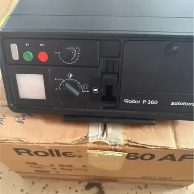 Rollei P360 AF Autofocus Slide Projector with Box & Manuals
