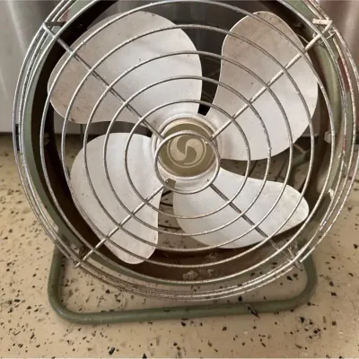 Superior Electric Corporation Green 12-Inch Fan – Working