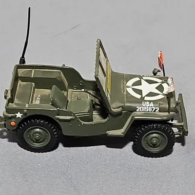 Small Army Jeep Toy Model – Approx. 3 Inches