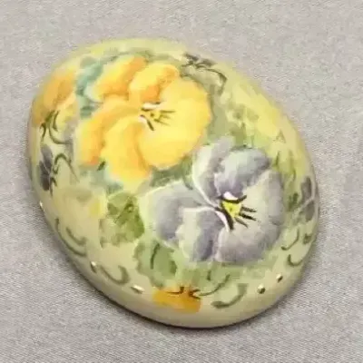Sue Lewis Signed 1991 Hand-Painted Decorative Egg