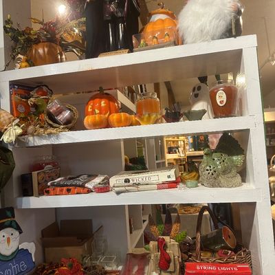 Sale Photo Thumbnail #633