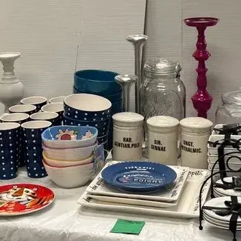 Kelloggs Plates, Plates, Bowls, And Candle Holders, 