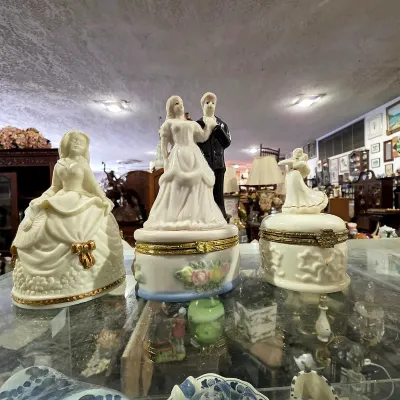 Sale Photo Thumbnail #171