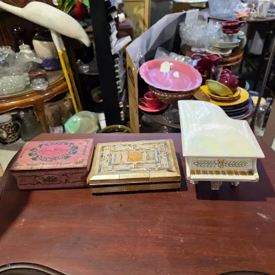 Sale Photo Thumbnail #197