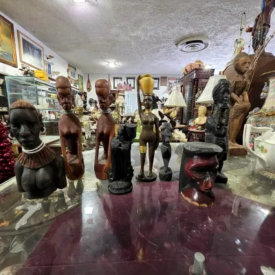 Sale Photo Thumbnail #145