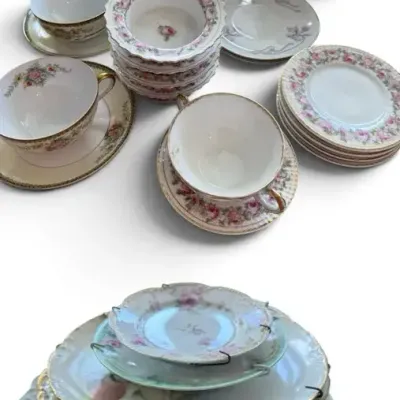 Oscar Schaller & Co. Bavaria German Porcelain Vintage Floral Porcelain Chamber Pot & Wash Basin Set