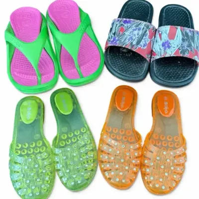 Crocs, Nike & Soho Women’s Sandals and Slides – 4 Pairs 