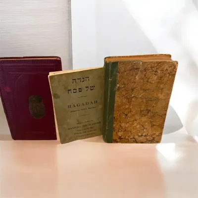 Vintage Jewish Haggadah & Hebrew Religious Book Collection