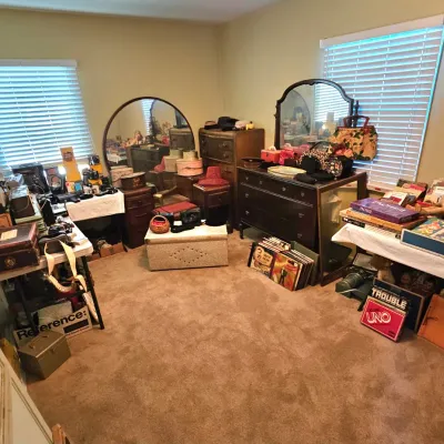 Estate sale photo