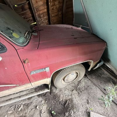 Sale Photo Thumbnail #56: Pick up has titled more information coming soon Condition unknown