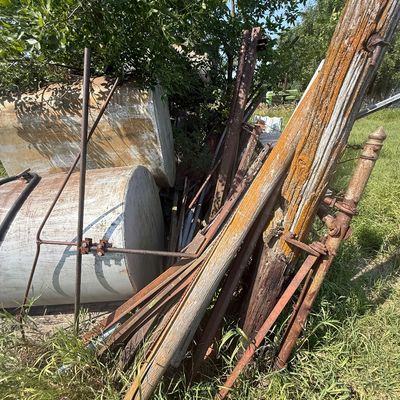 Sale Photo Thumbnail #127: Buyer must purchase all and clear out all items. There will be a $500 cleaning deposit. Once all of the items have been removed, you will receive your $500 Cleaning deposit back. All Scrap Metal pictured must be removed. You will have one week to complete