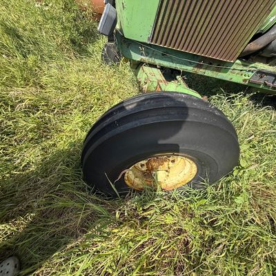 Sale Photo Thumbnail #30: Tractor unknown condition