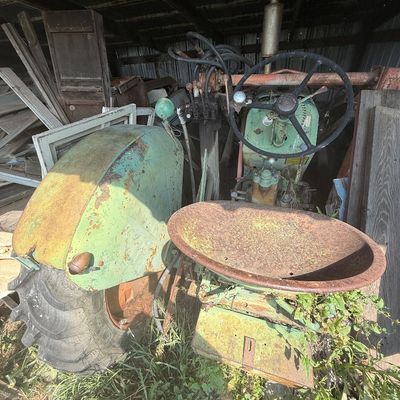 Sale Photo Thumbnail #67: Tractor unknown condition