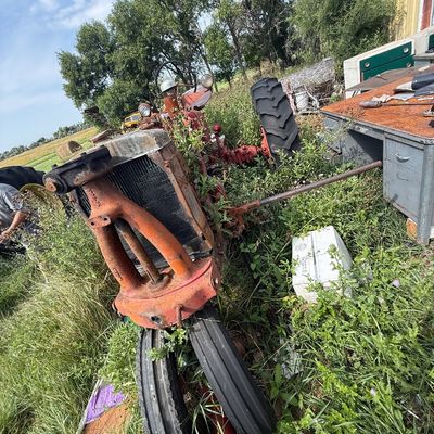Sale Photo Thumbnail #11: Tractor unknown condition